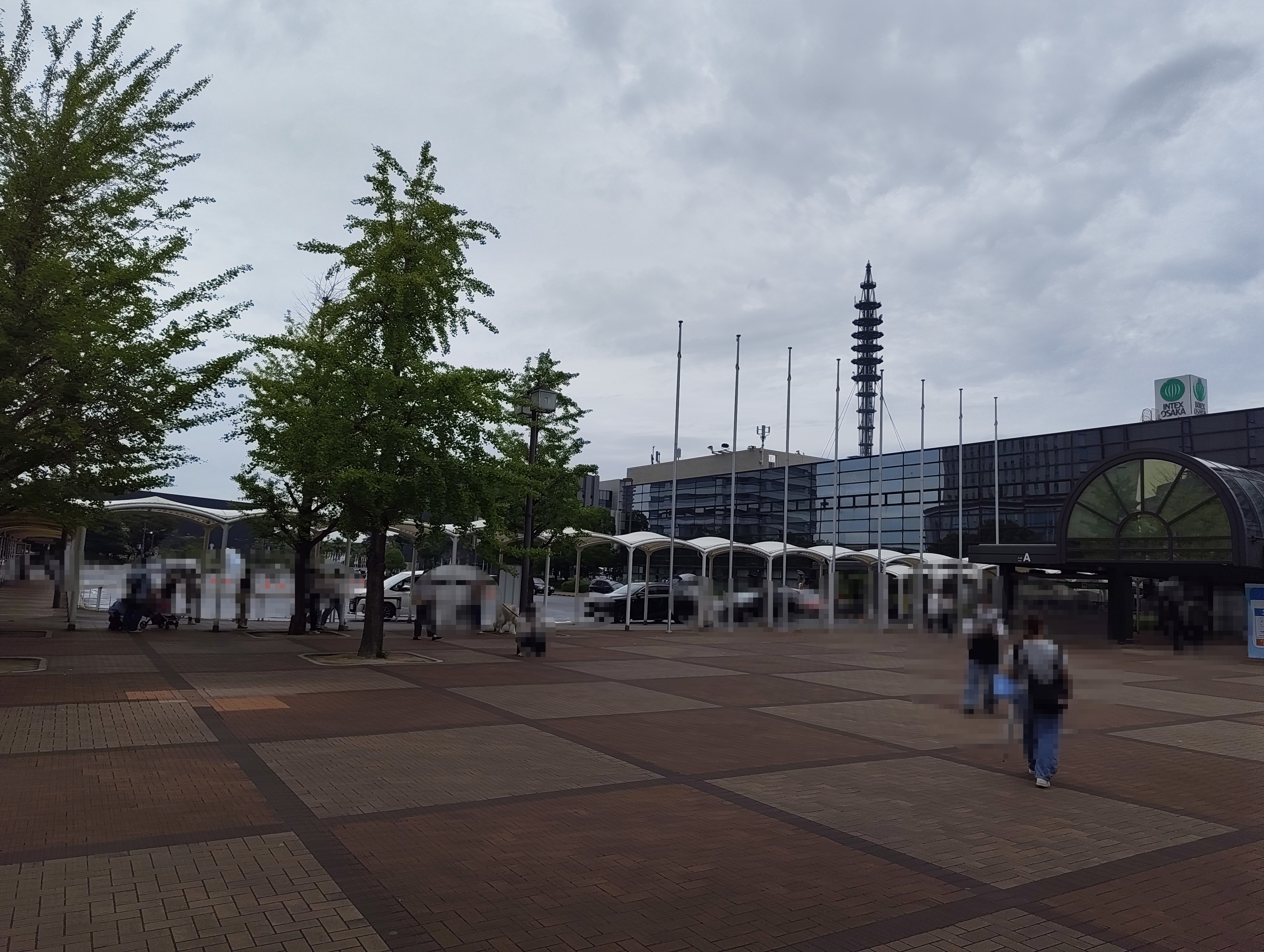 会場前の静けさ